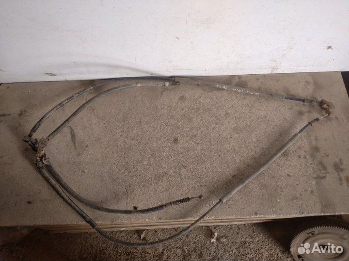 Трос ручника Opel Zafira В 2005-2012