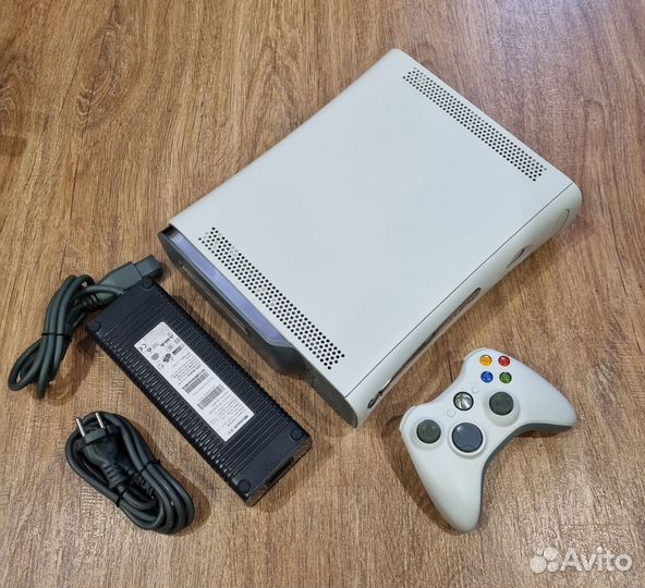 Xbox 360 Elite White