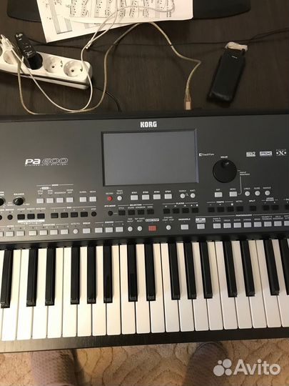 Синтезатор korg PA 600