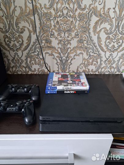 Sony PS4 1Tb