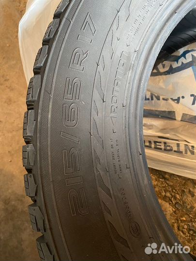 Nokian Tyres Hakkapeliitta 9 SUV 215/60 R17 100T