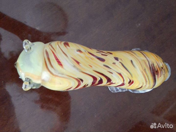 Лев стекло опал