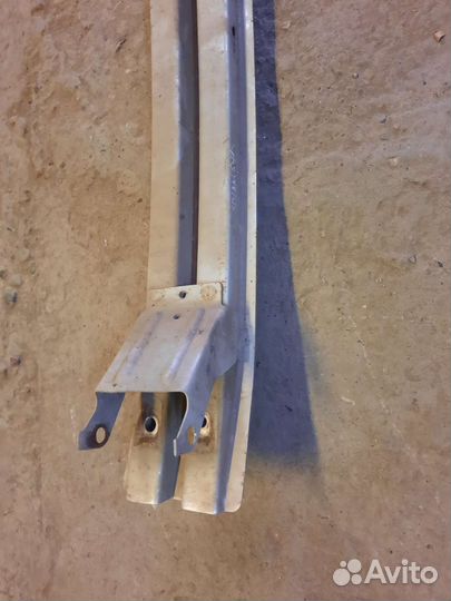 Усилитель переднего бампера Lifan Solano