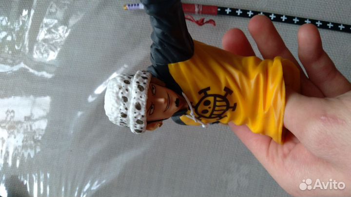 Фигурка аниме one piece trafalgar law