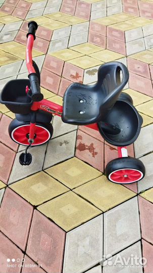 Детский трёхколёсный велосипед