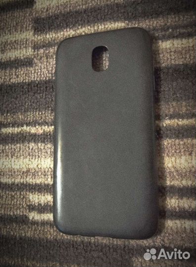 Чехлы на телефоны