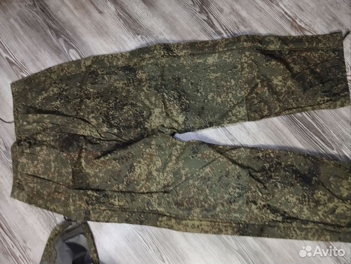 Противодождевой костюм