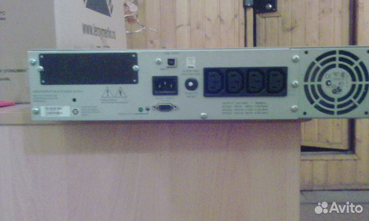 Ибп APC SUA1000RMI2U (синусоида)
