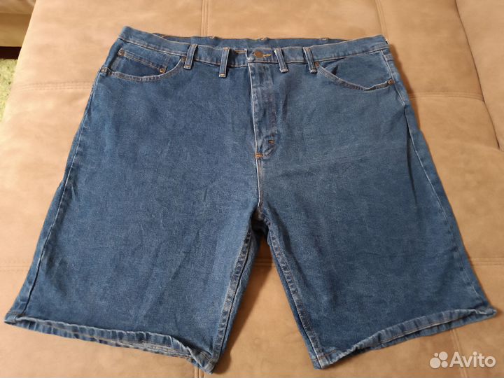 Шорты джинсовые новые Wrangler W44