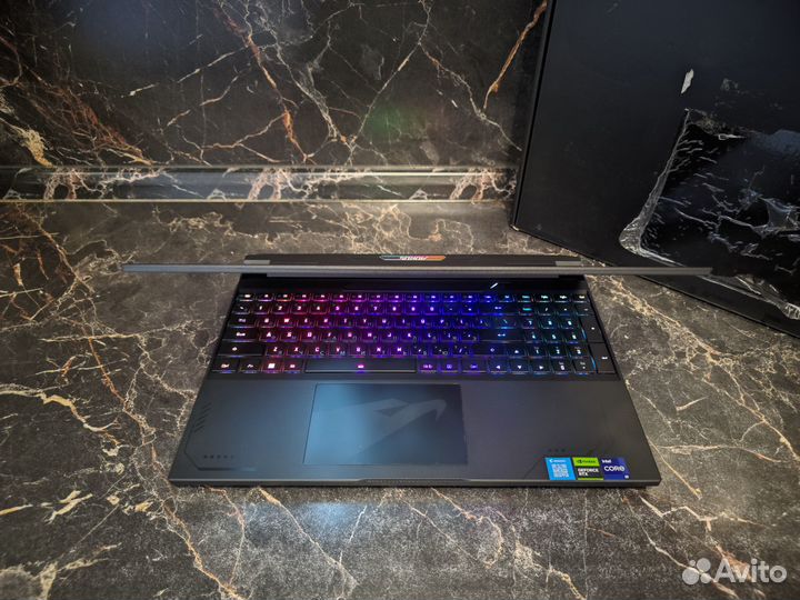 Gigabyte Aorus 15X 13980HX / 4070 / 16Gb