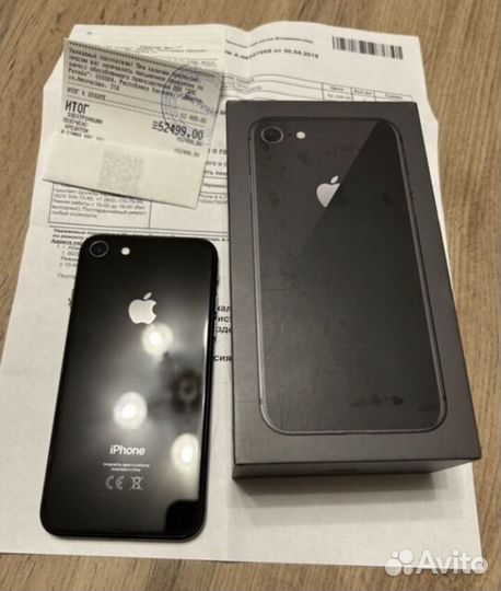 Телефон iPhone 8 64 gb