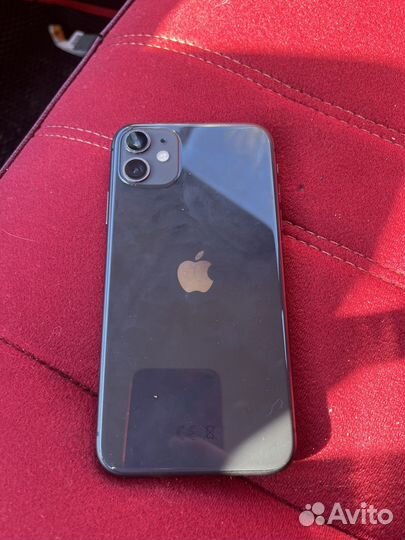 iPhone 11, 64 ГБ