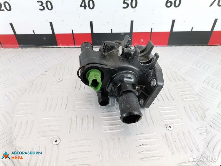 Корпус термостата Ford Fiesta 5 рест. 2009