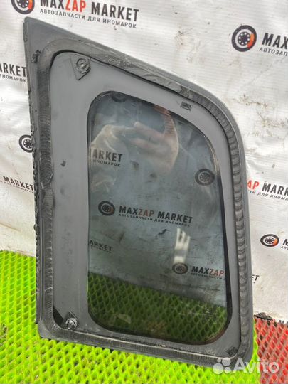 Стекло кузовное глухое правое Ford Fusion 1.6 2006