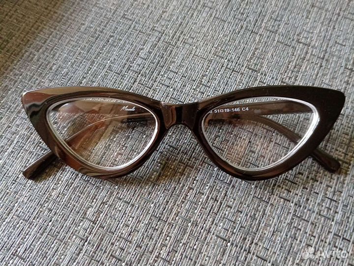 Очки с диоптриями - 2.5