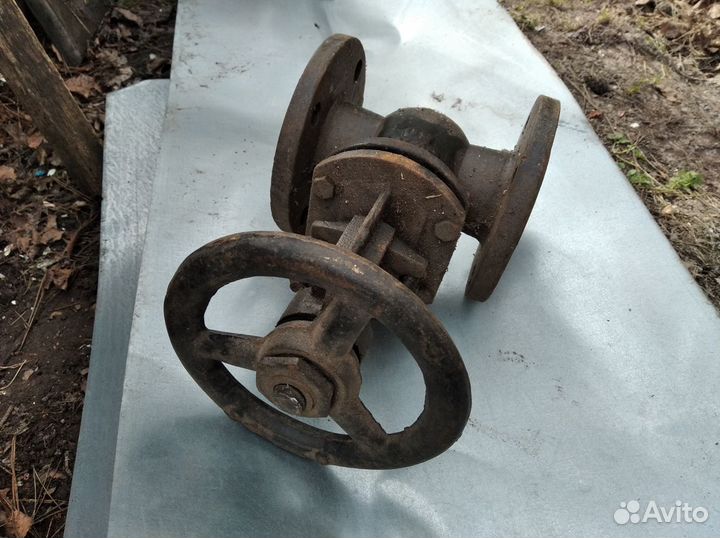 Задвижка ру 10 50