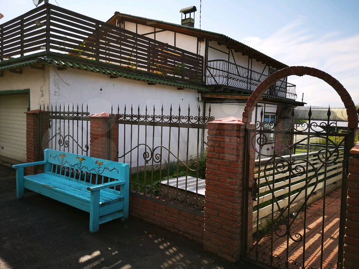 Коттедж 190 м² на участке 9 сот.