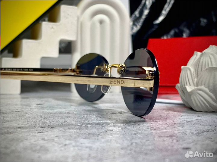 Очки женские Fendi