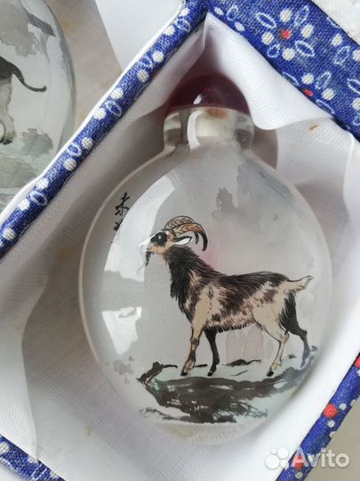 Роспись по стеклу изнутри сосуда, Гао Донгшенг