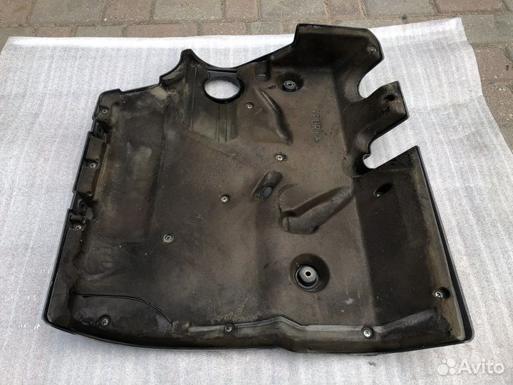 Крышка защита Audi A6 C4 2.5