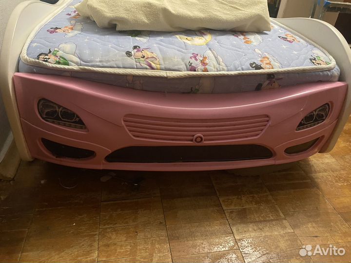 Кровать машина для девочки