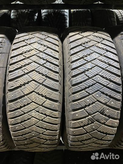 Goodyear Ultragrip Ice Arctic 215/65 R17 99T