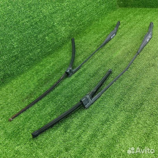 Поводок стеклоочистителя Ford Focus 2 2007 1731534