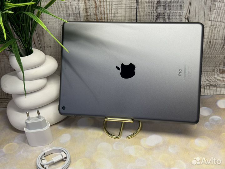 Планшет Apple iPad 8 поколения