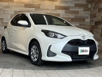 Toyota Yaris 1.0 CVT, 2020, 70 000 км, с пробегом, цена 900 000 руб.