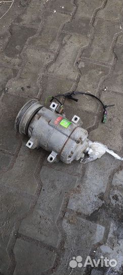 Компрессор кондиционера Ауди А4Б5, Пассат Б5