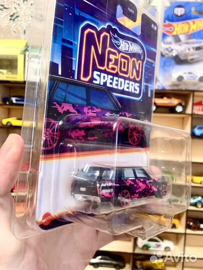 Hot wheels Datsun 510 Wagon Neon Spedeers