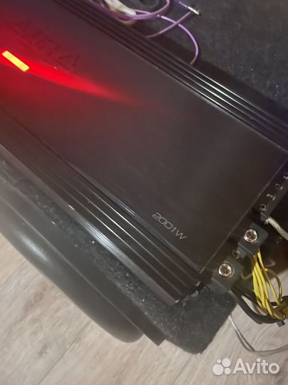 Сабуфер Aura venom d12d2