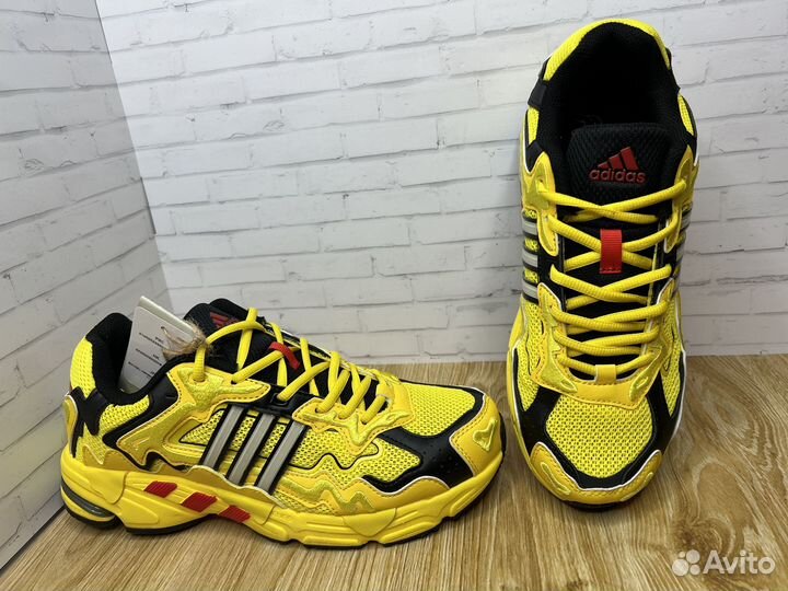 Кроссовки adidas response cl bad bunny