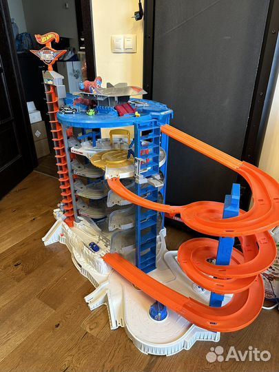 Хотвилс трек Невообразимая башня