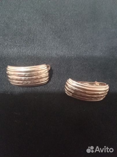 Золотые серьги