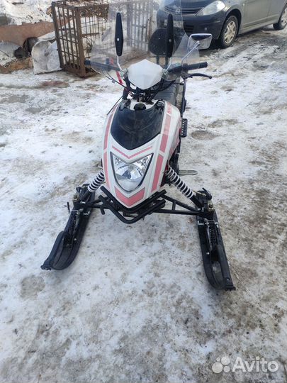 Снегоход шармакс