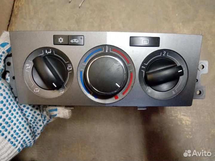 Блок управления климатом Opel Antara