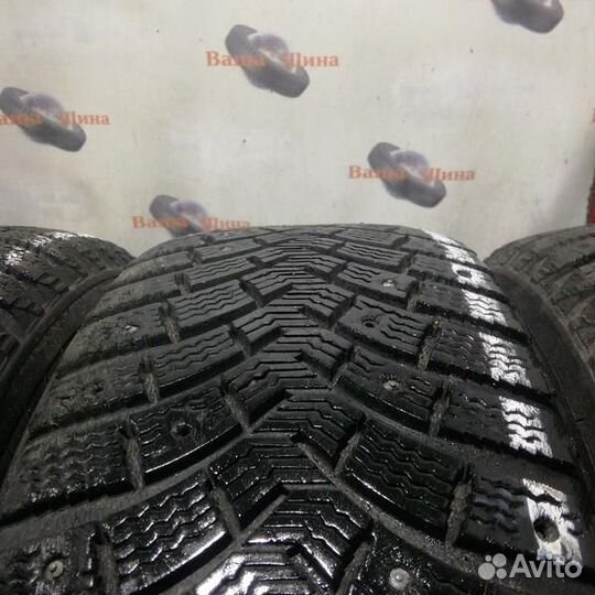 Michelin X-Ice North XIN2 215/65 R16