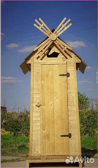 Уличный туалет с декором NLY