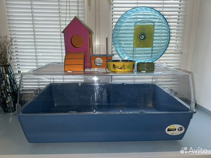 Клетка для грызунов Ferplast + товары на фото