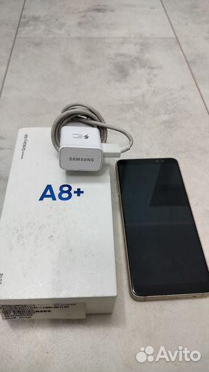 Samsung Galaxy A8+, 4/32 ГБ