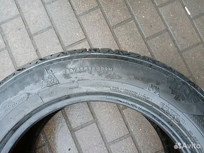Marshal I'Zen RV Stud KC16 255/55 R18 109H