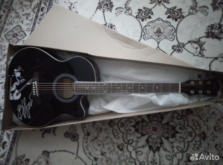 Акустическая гитара Виктор Цой группа Кино