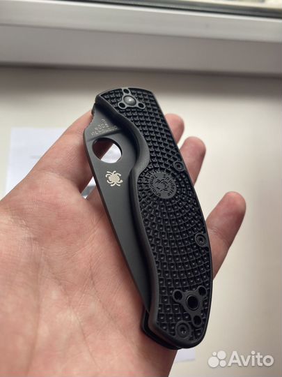 Нож spyderco Tenacious Black FRN