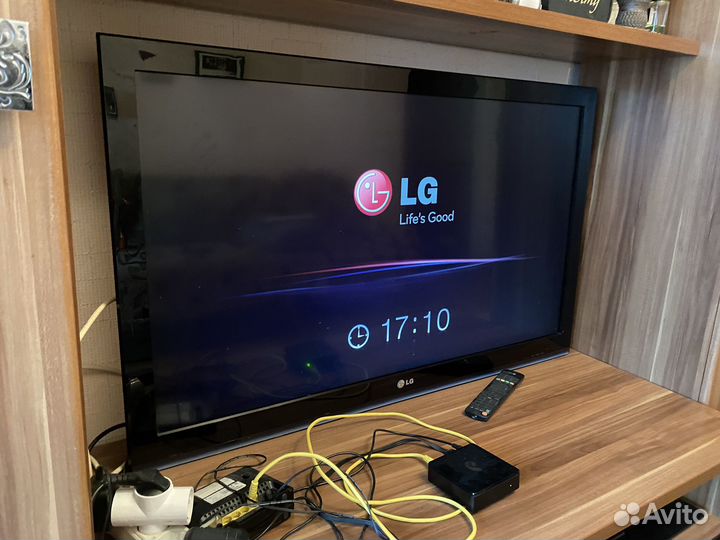 Телевизор LG 42 дюйма