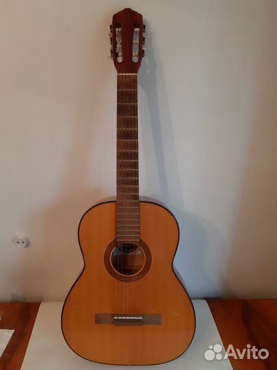 Гитара Cremona, Чехия