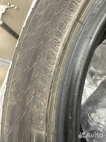 Yokohama BlueEarth RV02 235/45 R18