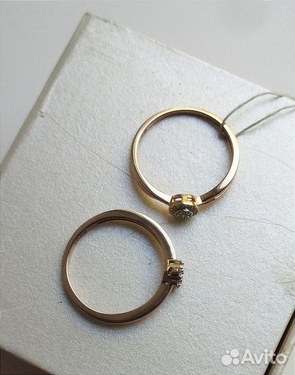 Кольцо с бриллиантом