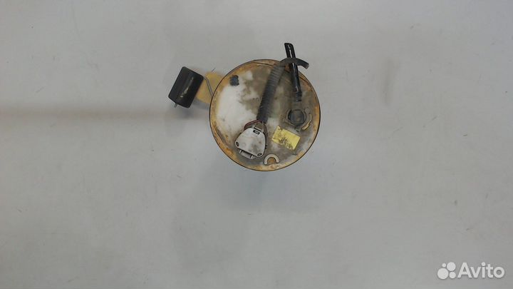 Насос топливный электрический Toyota Matrix, 2006