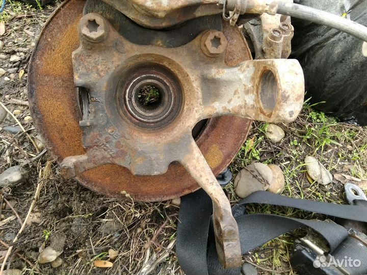 Поворотный кулак Фольксваген Транспортер T4